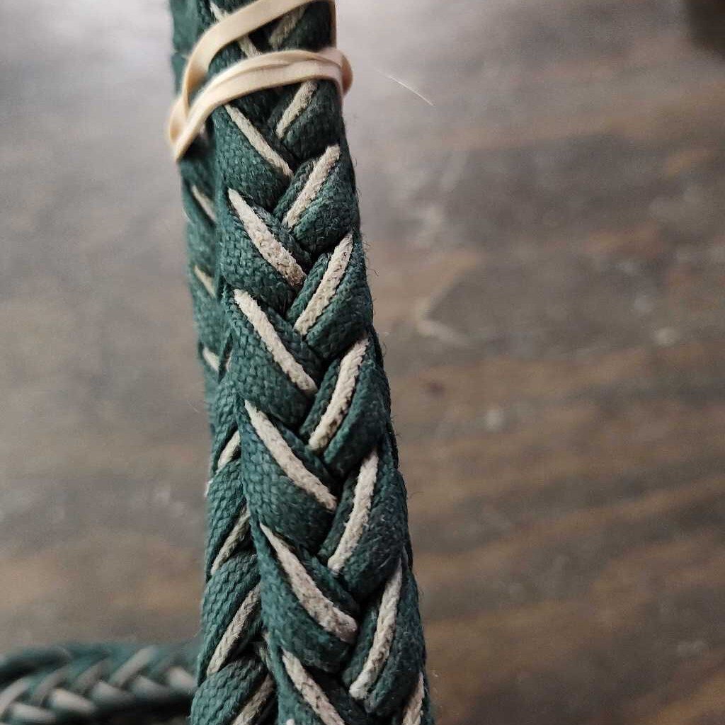 Barrel reins- paracord