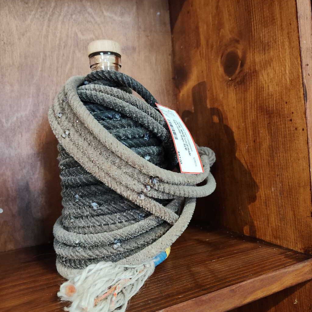 Rope bottle