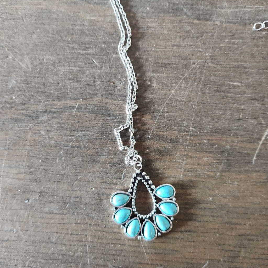 Turquoise stone necklace