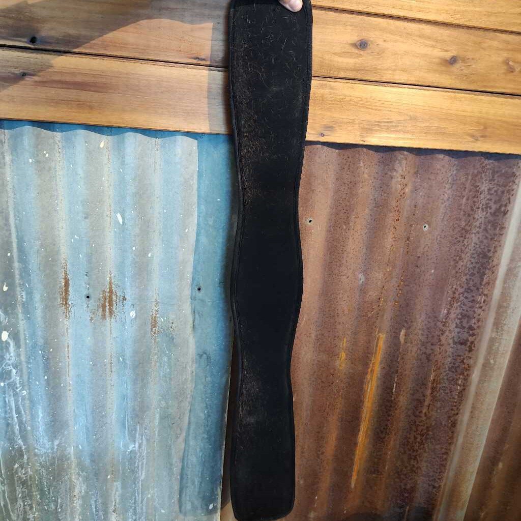 Dressage girth-
