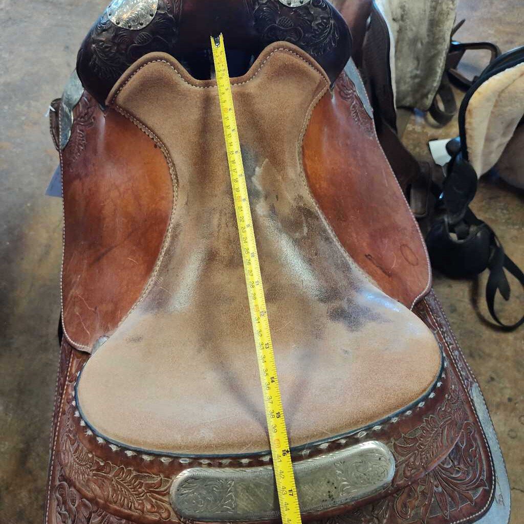 All around/ show saddle