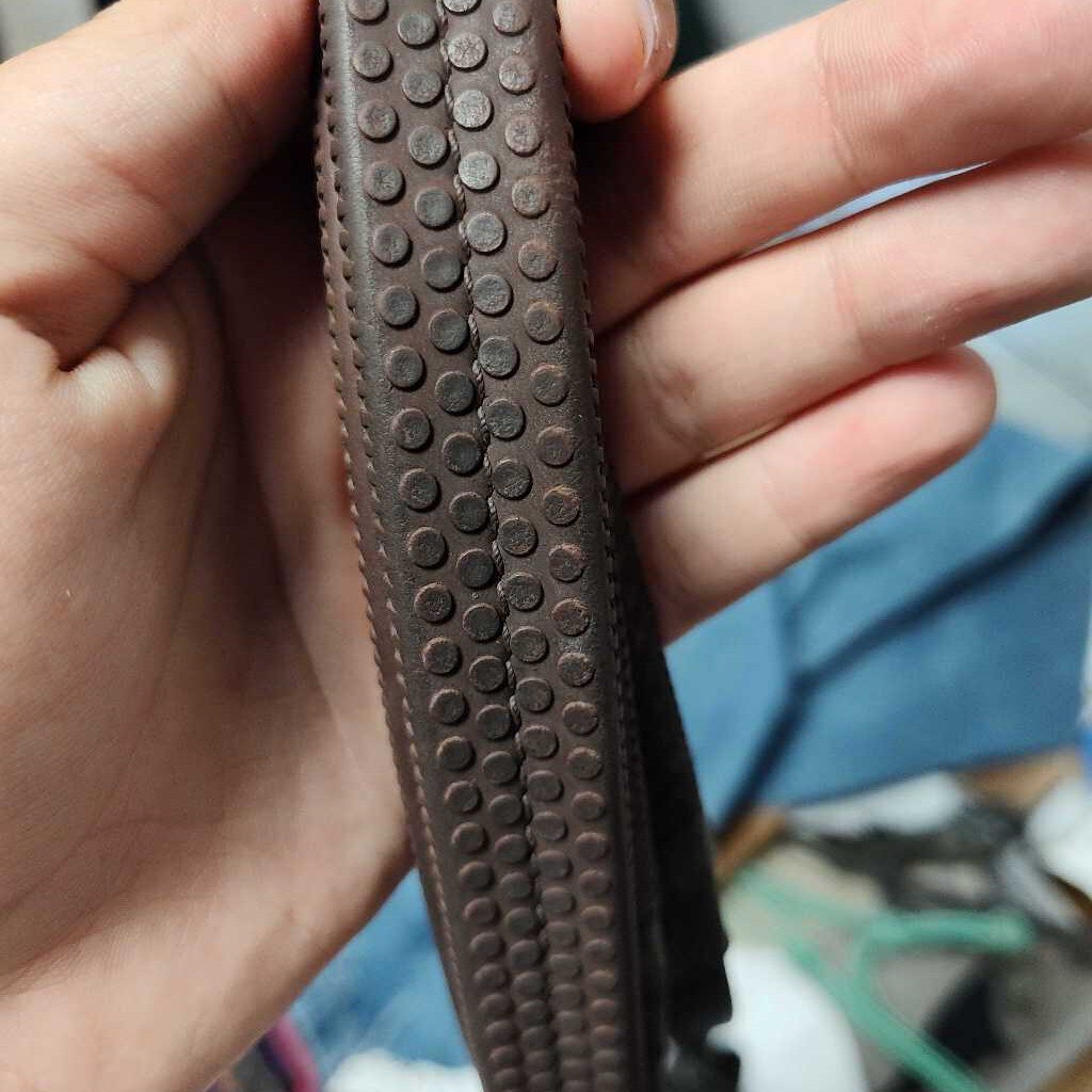 Leather w/ rubber grip