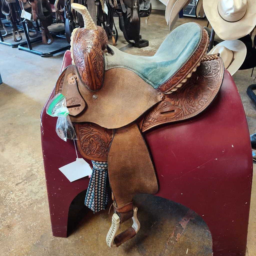 Youth barrel saddle