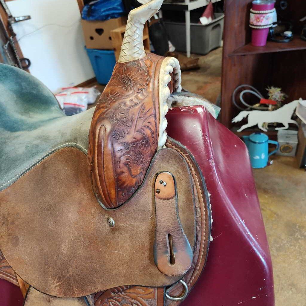 Youth barrel saddle