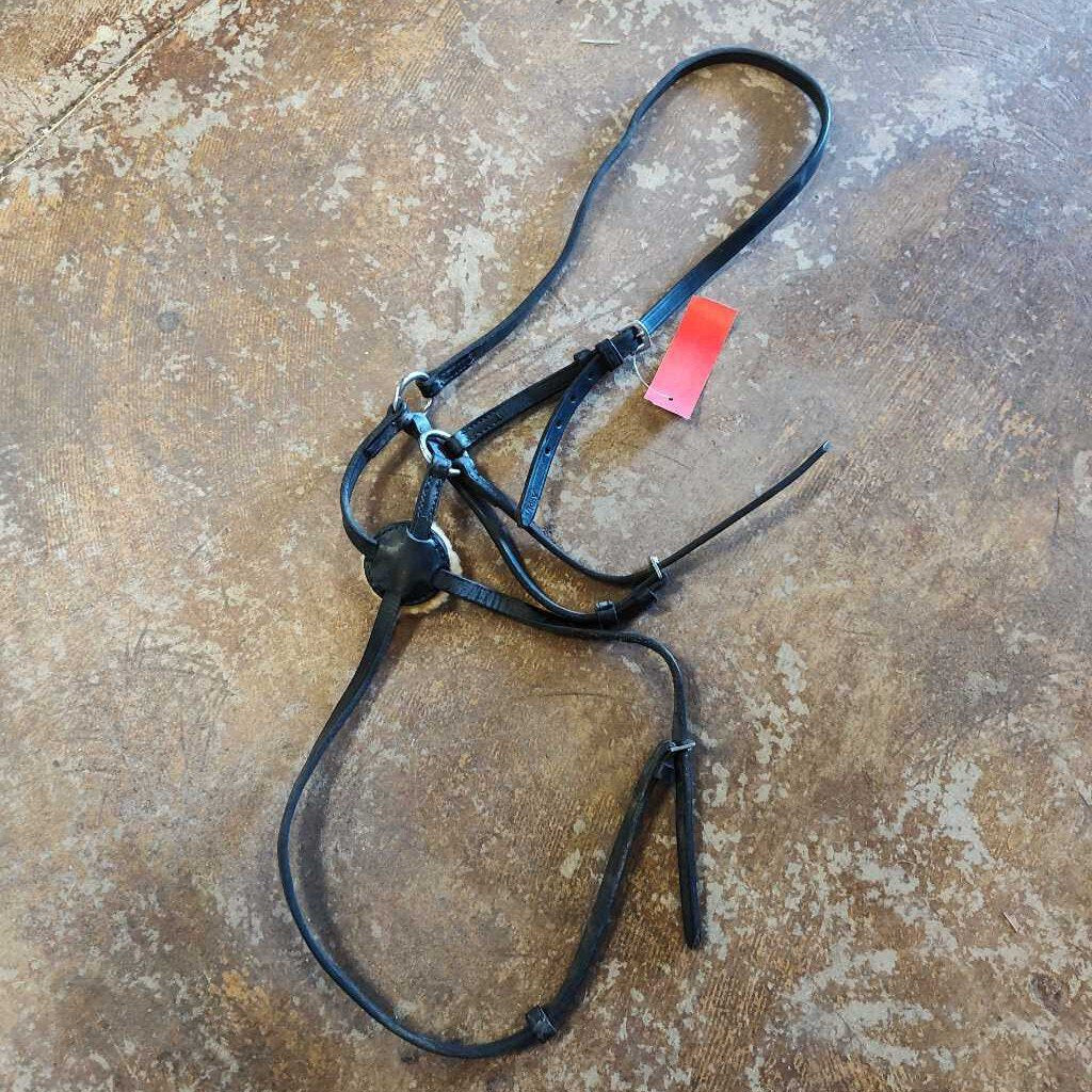 Figure 8 noseband