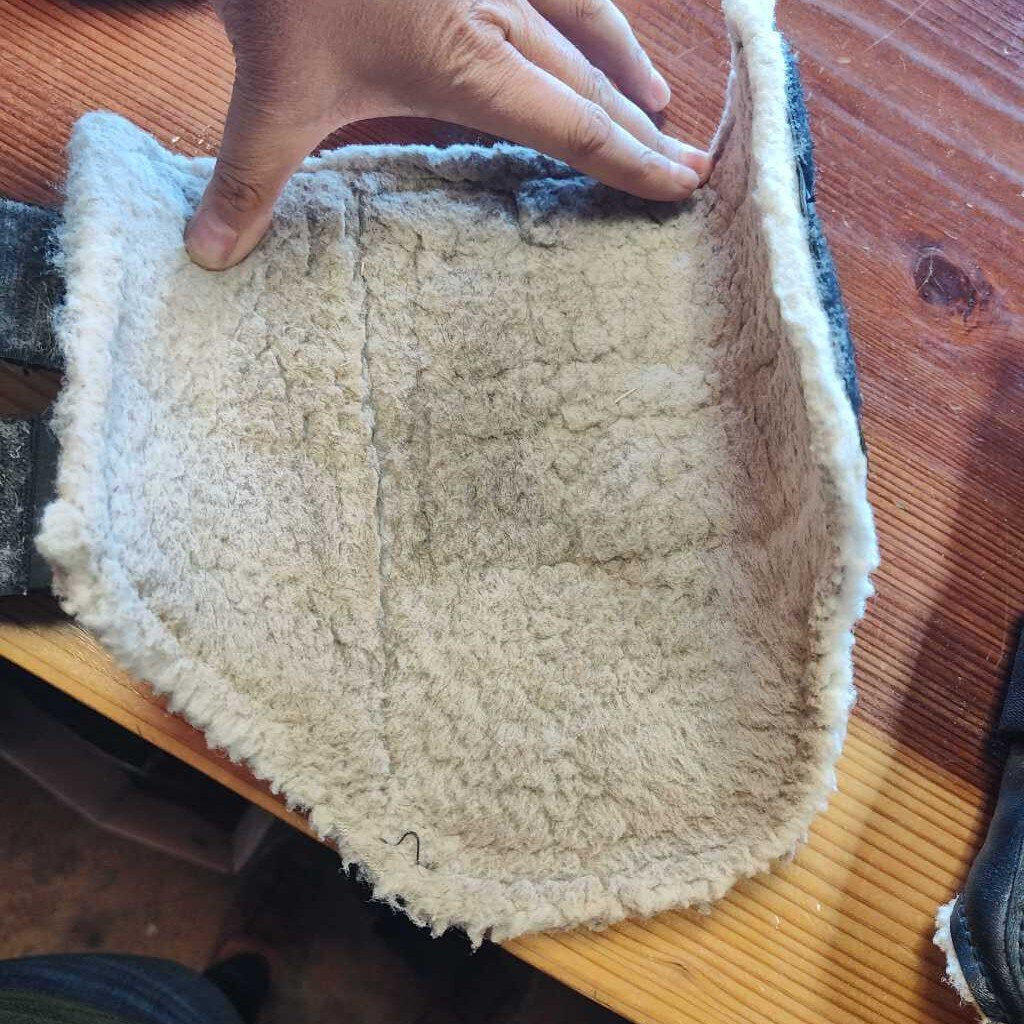 Brushing boots