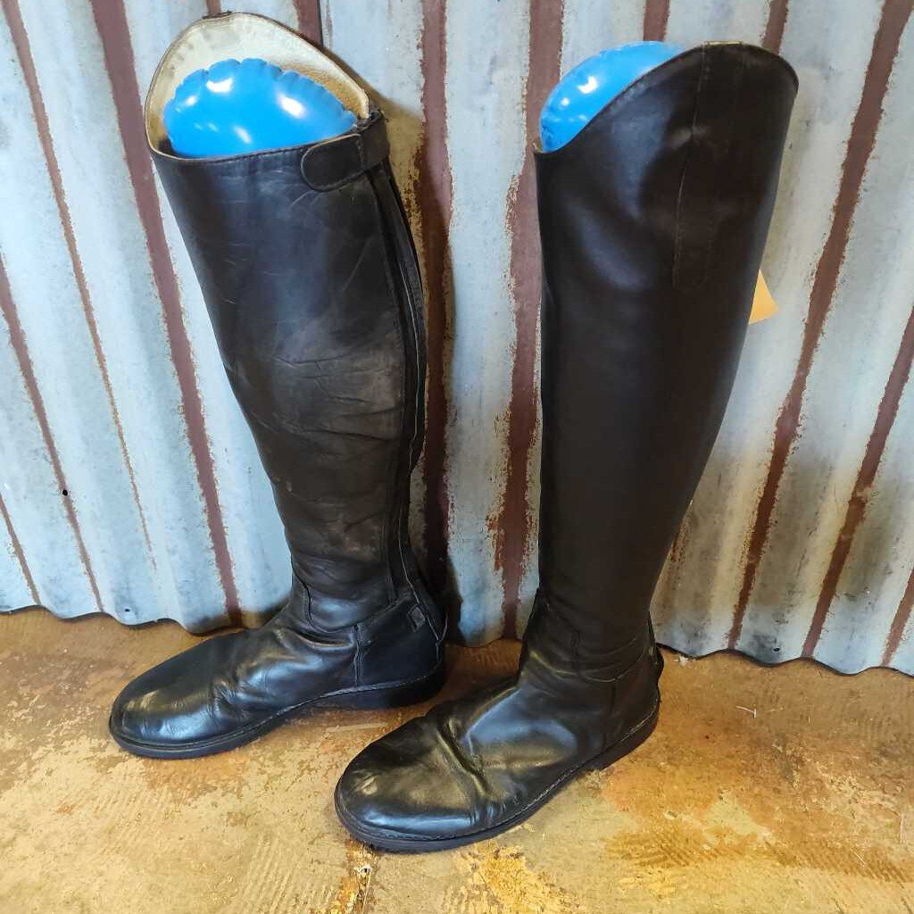 Dressage boots