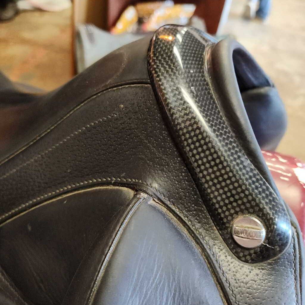 Monoflap Dressage saddle