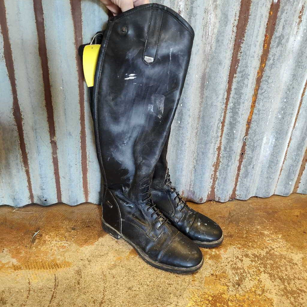 Field boots