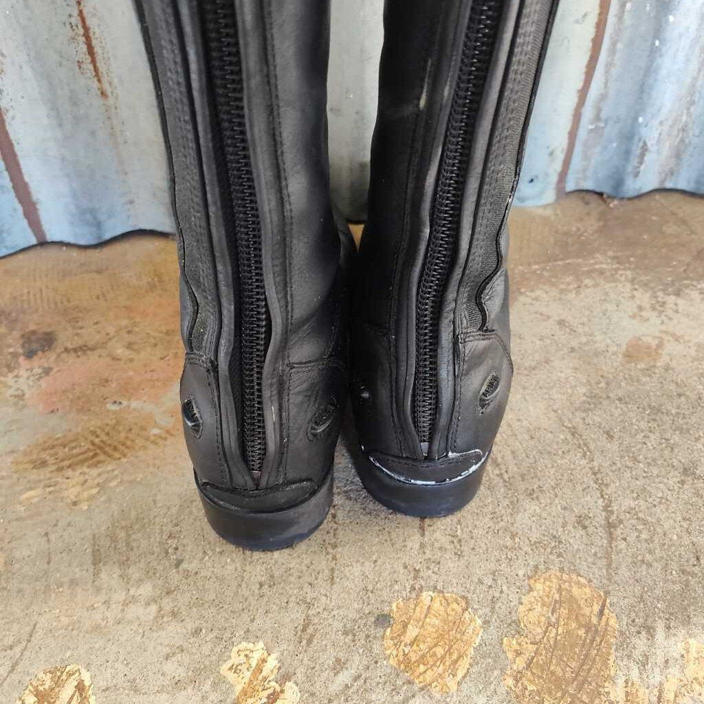 Field boots