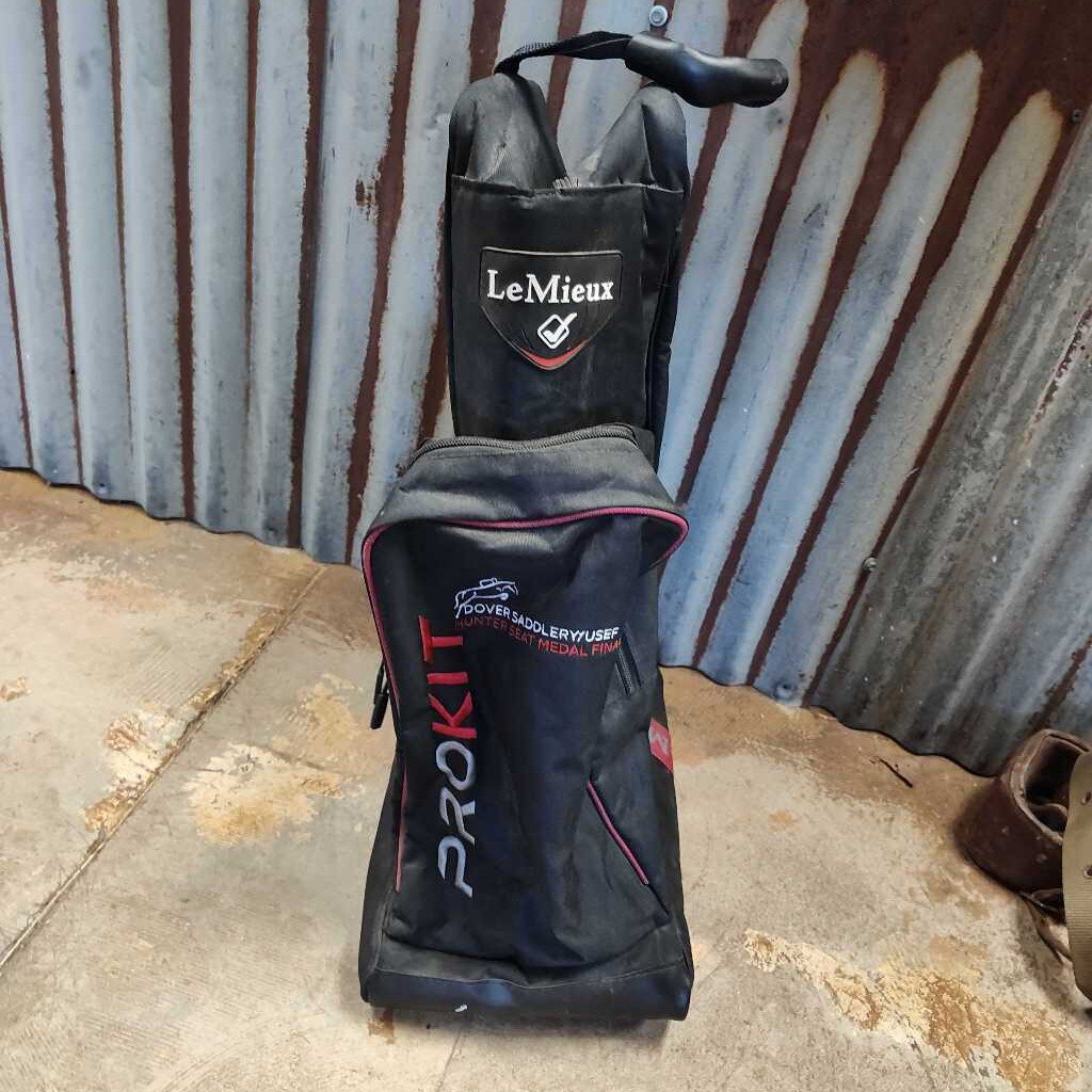 Field boot bag