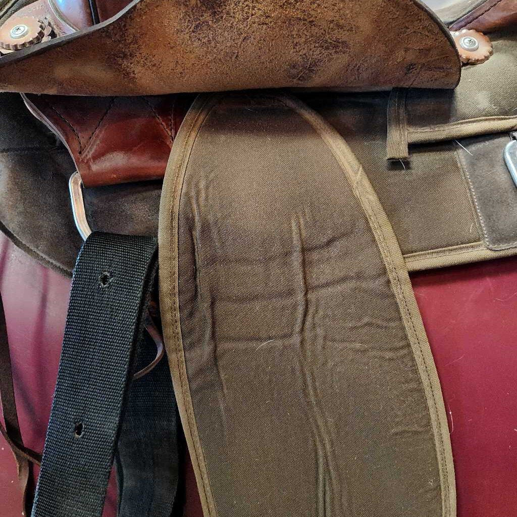 Trail saddle