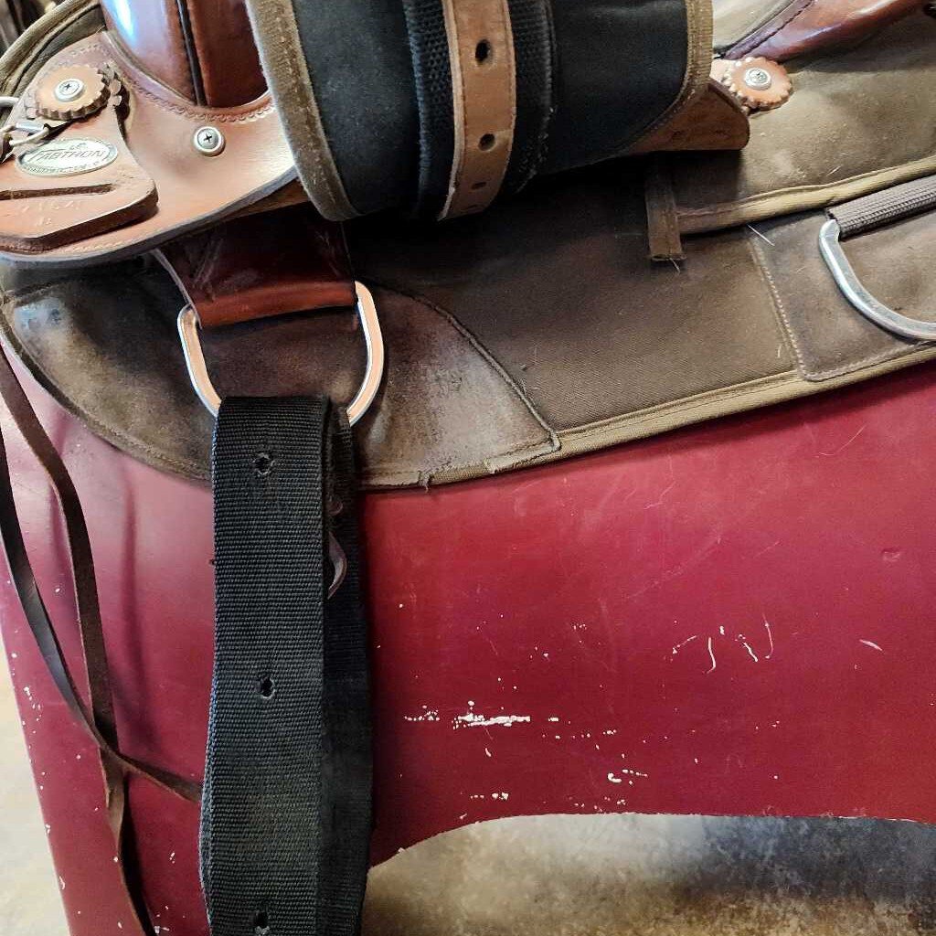 Trail saddle