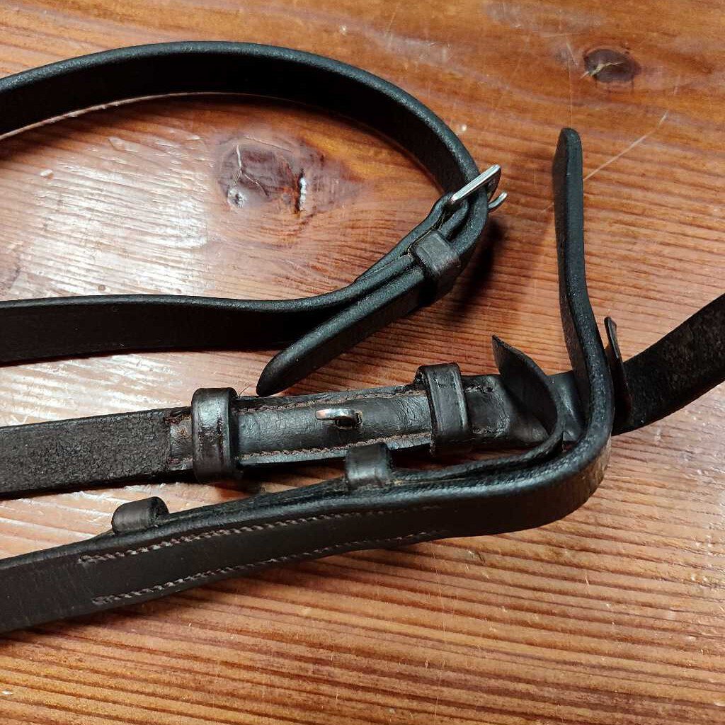 Leather and rubber grip