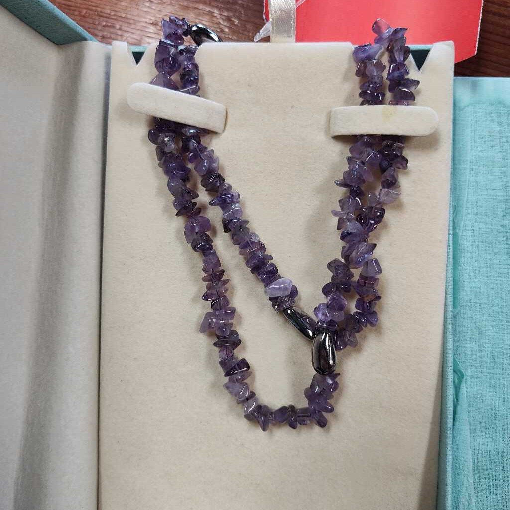 Natural stone necklace