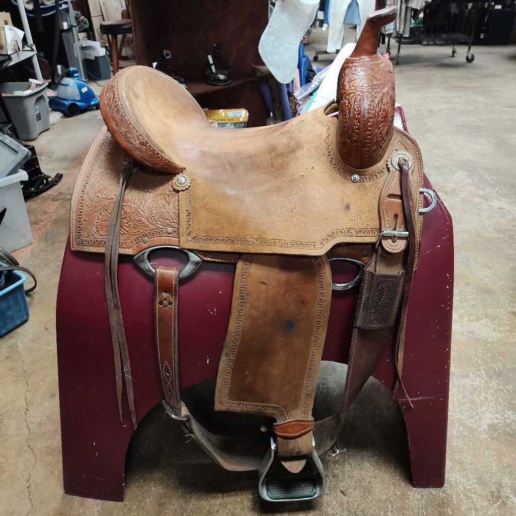 Barrel saddle