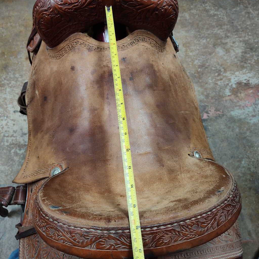 Barrel saddle