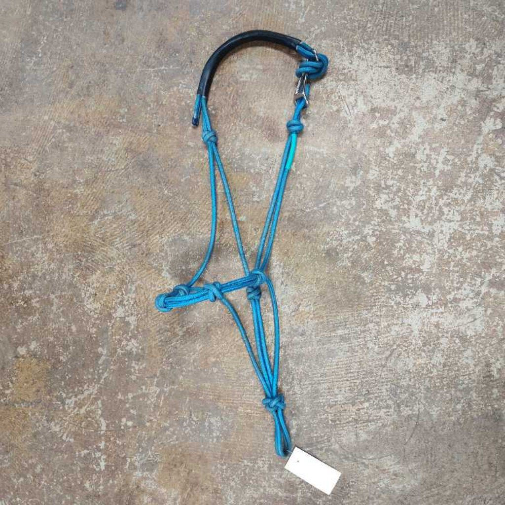 rope halter with notted nose