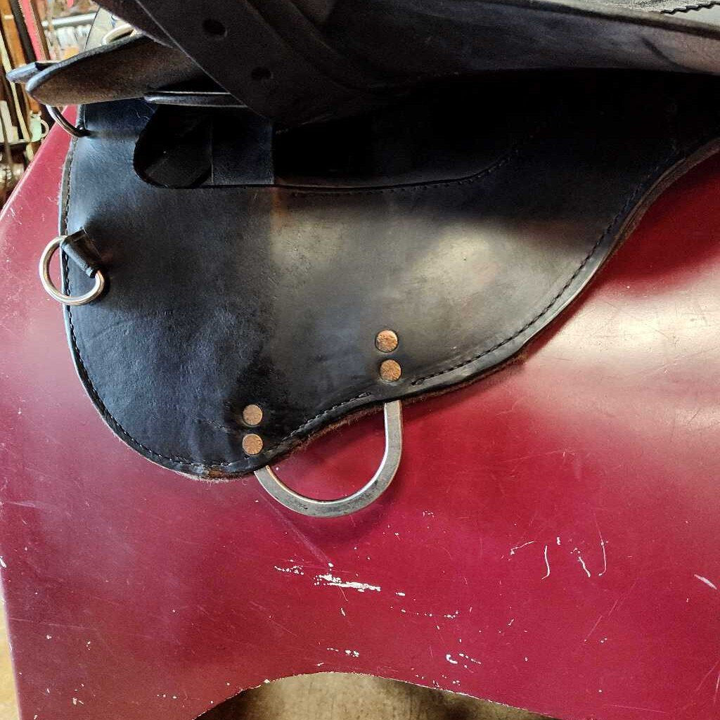 Beautiful endurance saddle
