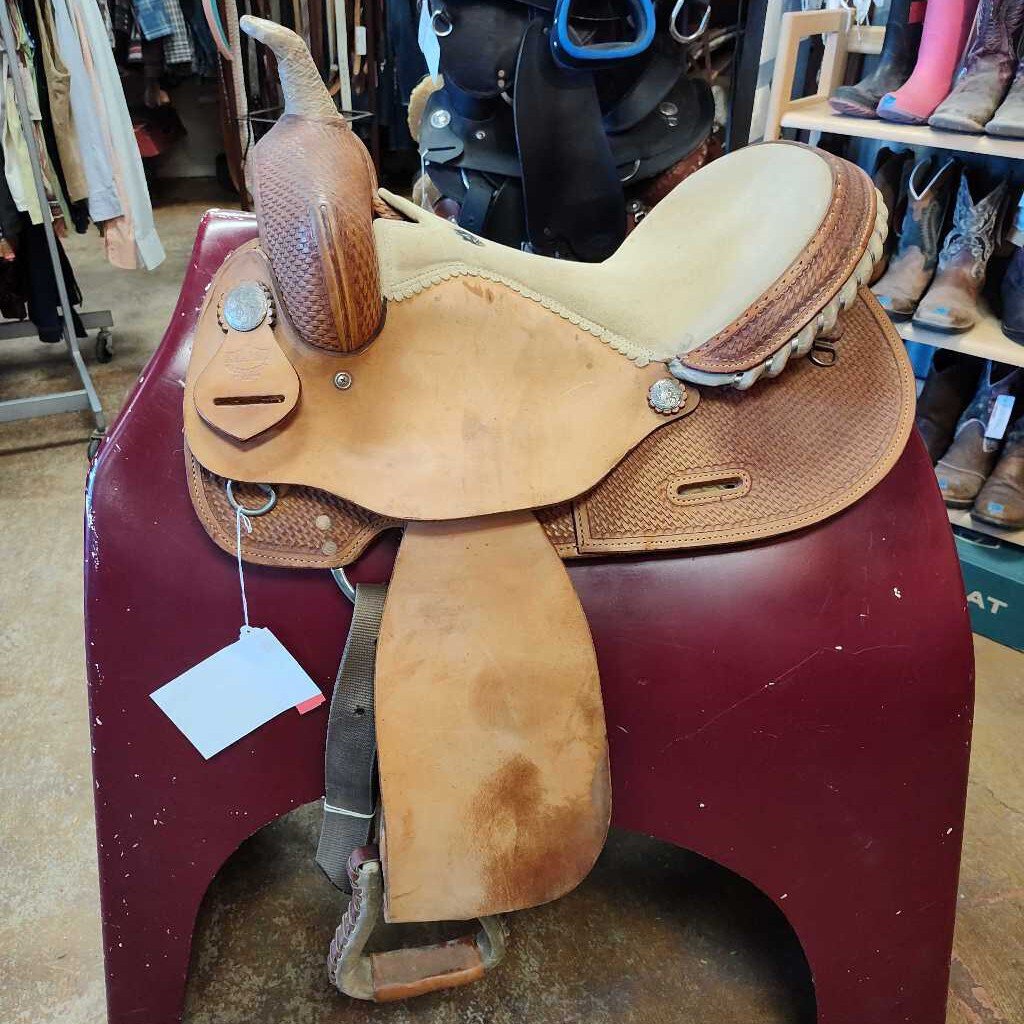 Barrel saddle