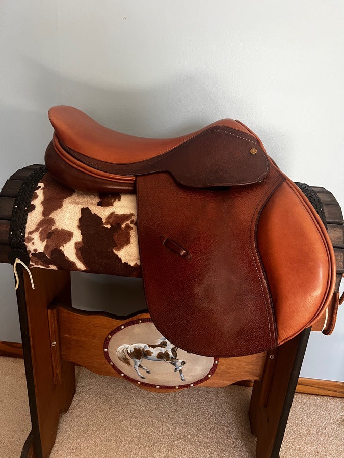 DOVER SADDLERY Dover Saddle - 17” - Made in England - Close Contact -