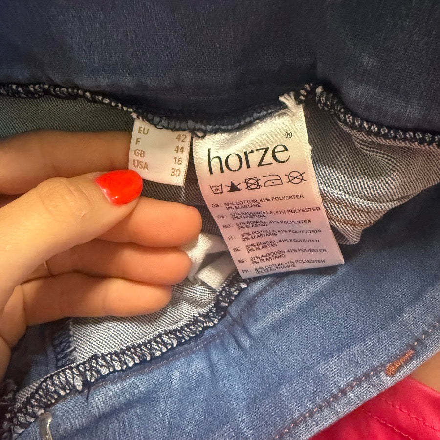 Women’s Size 30 Jean Horze Full Seat Horseback Riding Breeches. Good Condition.