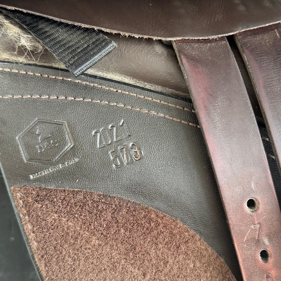 HASTILOW 2021 H&S Jump Berwick Dual Flap Saddle (3)