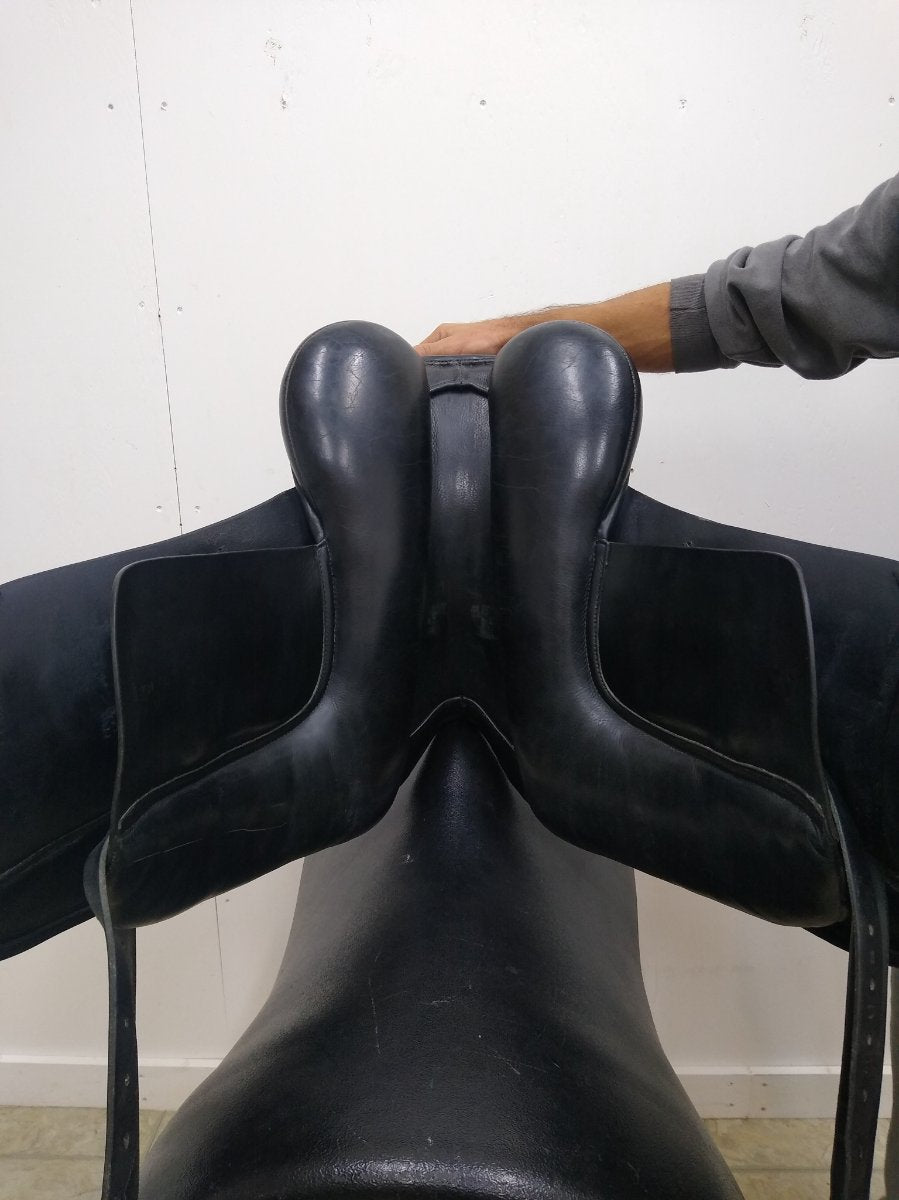 18" Patrick Saddlery Dressage Saddle