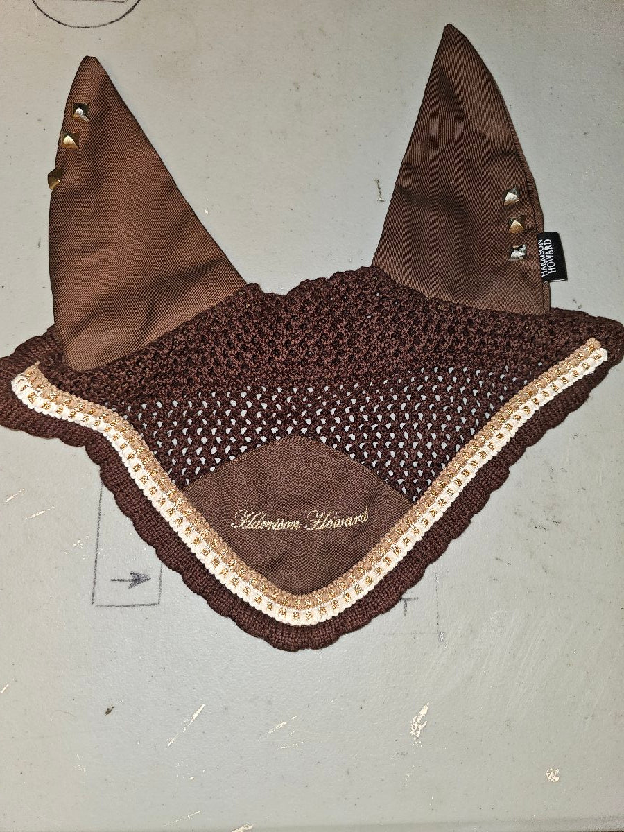 Brown and gold ear bonnet