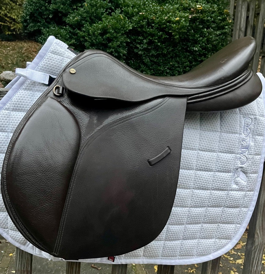 Thornhill Pro 18” M AP Saddle