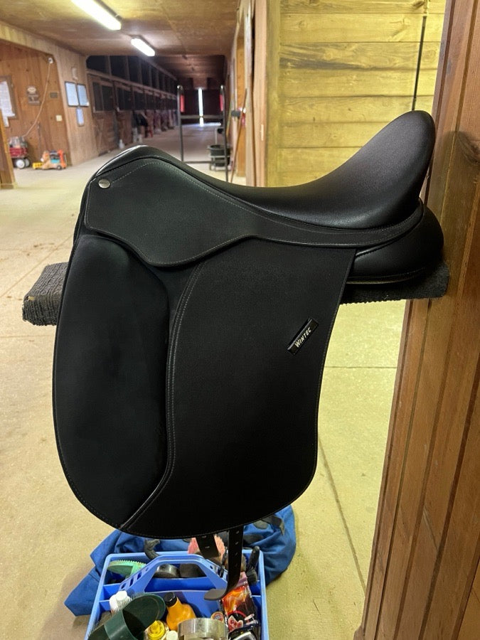 Wintec 500 Dressage 17.5”