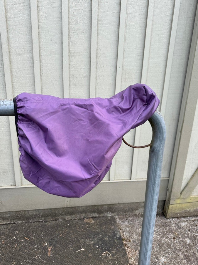 COLLEGIATE Collegiate AP Saddle 17” (8)