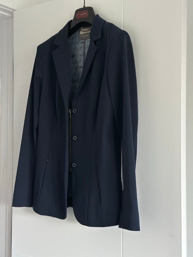 Brand New Animo LP Ladies Show Coat - Navy