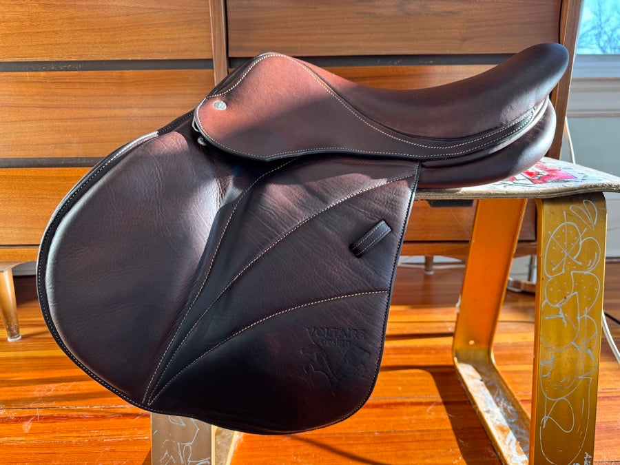 16.5” Voltaire Blue Wing Jump Saddle - Full Buffalo - 2AA Flaps