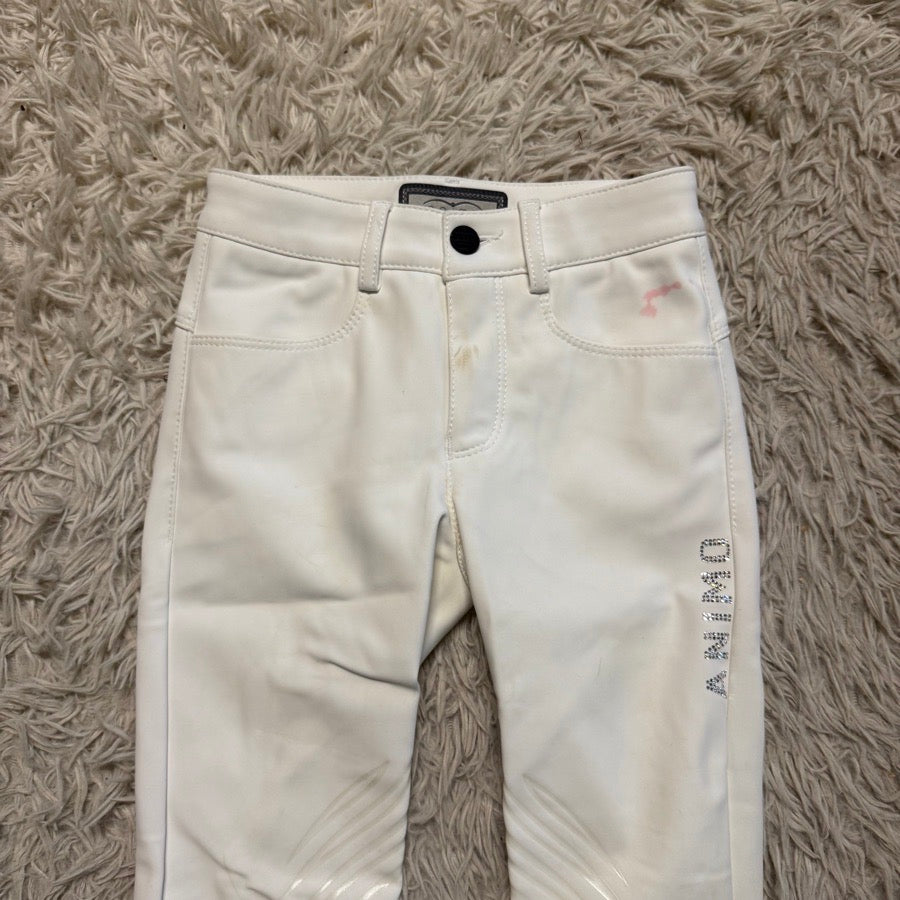 Girl’s Size 6 White Animo Knee Patch Horseback Riding Breeches. Good Condition.