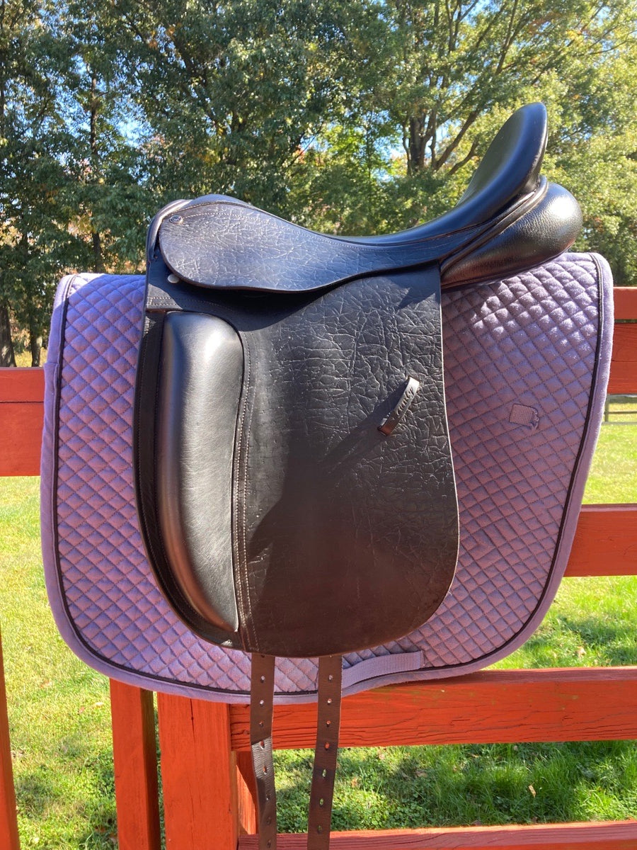COUNTY 18 M County Fusion Dressage Saddle (3)