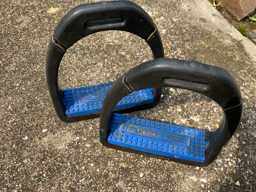 Composition Premium Adult Stirrups- Blue