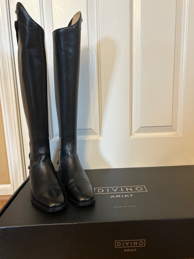Brand new Ariat Divino Dress Boots