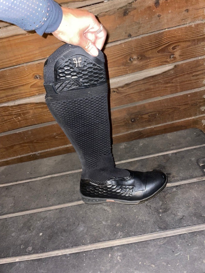 Horse Pilot Boots