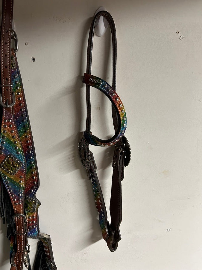 Rainbow tack set