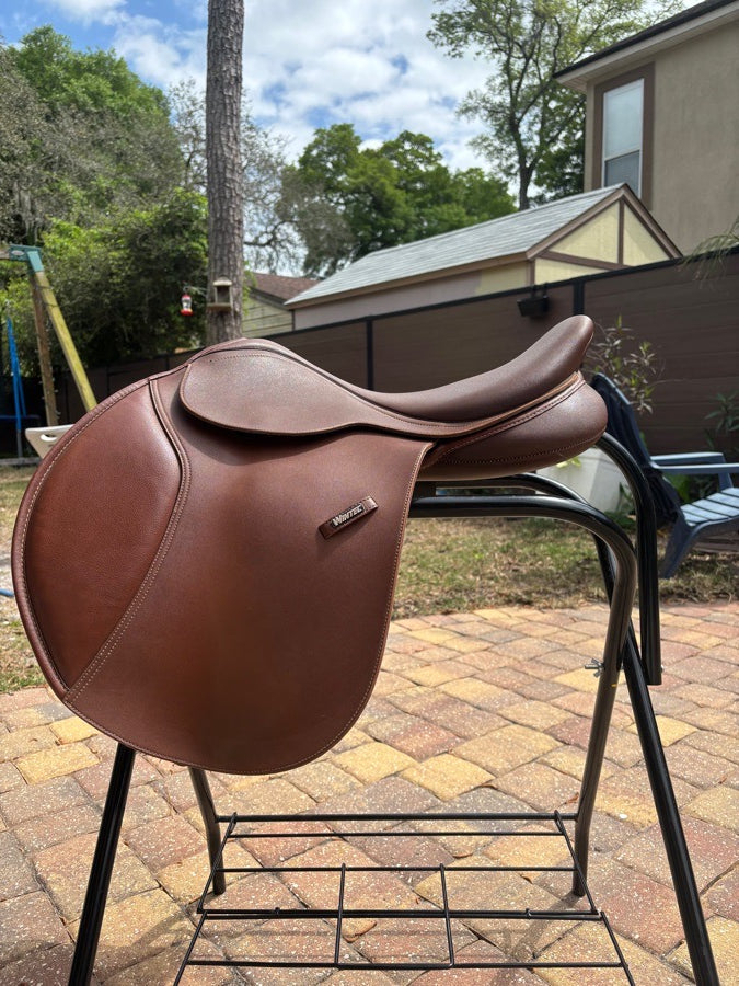 Wentec size 17 close contact saddle