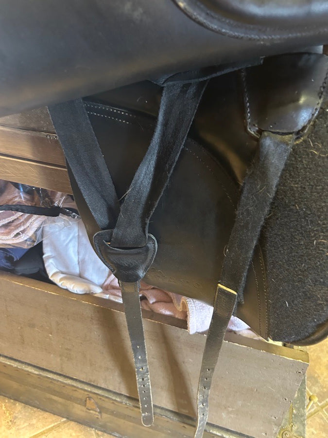 Other Duett Tango Dressage Saddle. 36cm with 17 inch seat. (6)