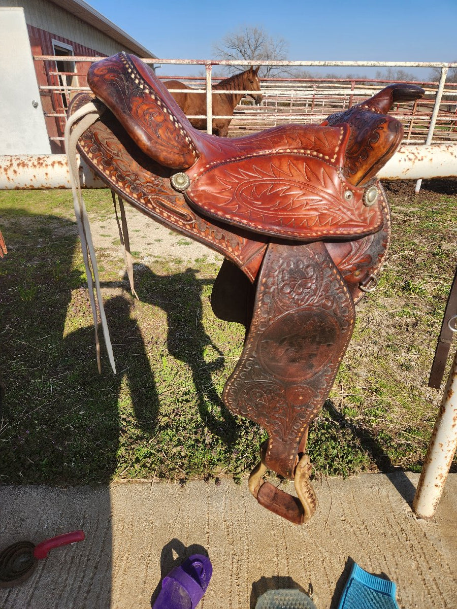 14" Hereford TexTan Saddle
