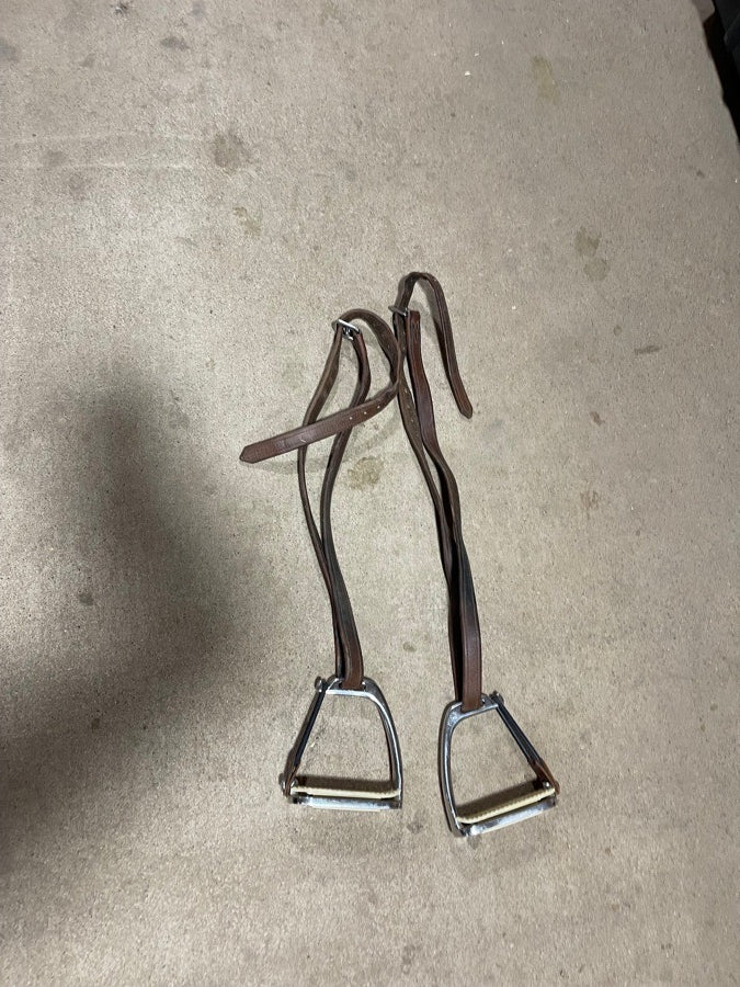 Sturrip leathers with break away sturrips