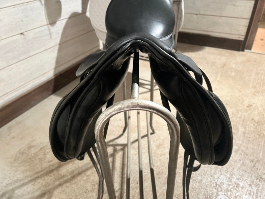 Dressage Saddle Thornhill ProAM
