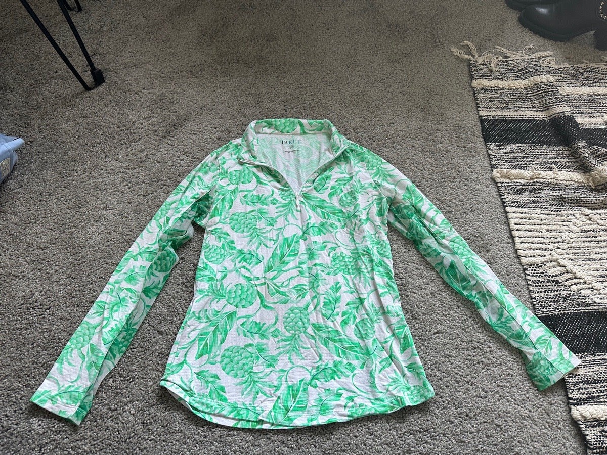 Other Xs icikuls pineapple print sunshirt