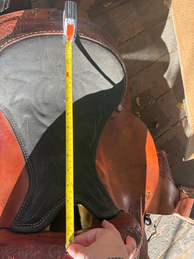 Other Western saddle