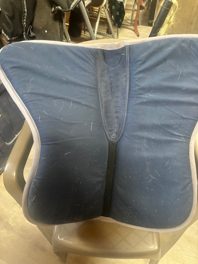 Used LeMieux Wither Relief Memory Foam Half Pad