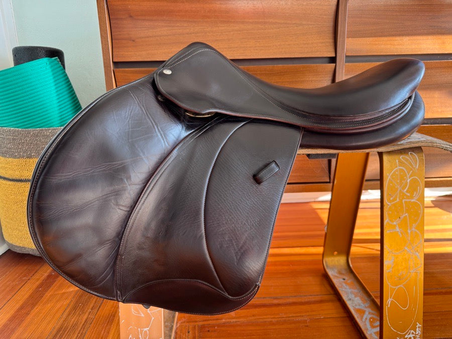 18” 2013 Voltaire Palm Beach Jump Saddle - Full Buffalo