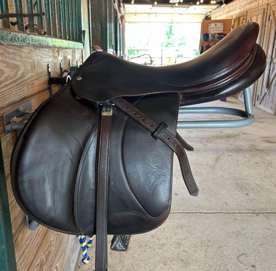 18” 2013 Voltaire Palm Beach Jump Saddle - Full Buffalo